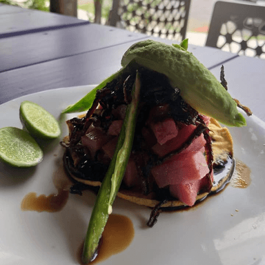 Tostada de Marlín Ahumado