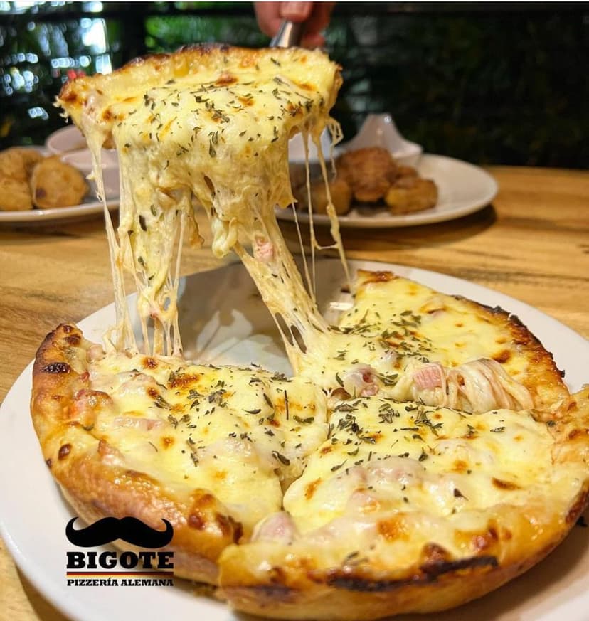 Bigote Pizzeria Alemana Sabaneta