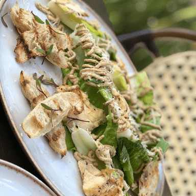 Ensalada César con Pollo