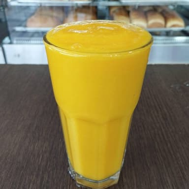 Jugos en Agua 16 oz.