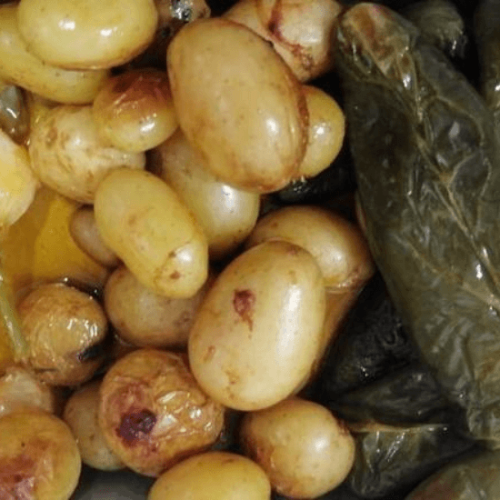 Guarnición de papas, cebolla y chiles