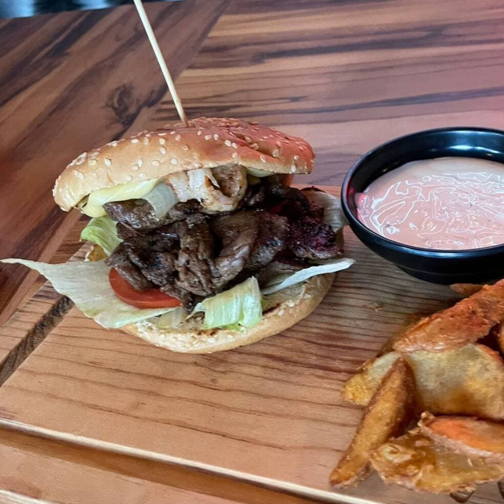 MAR Y TIERRA BURGER