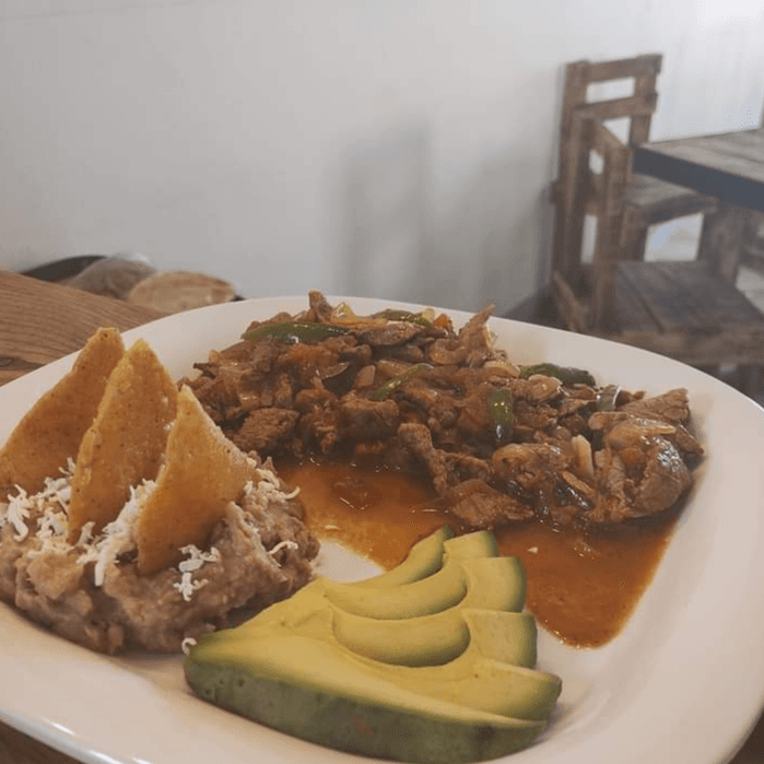 Bisteces a la Mexicana
