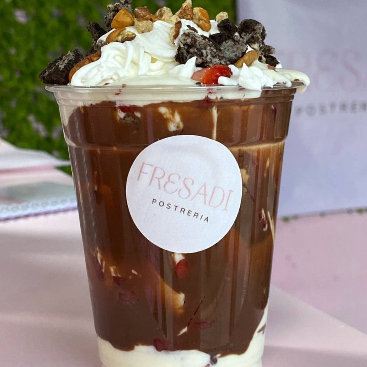 Fresas con Crema Chica 10oz Copiar