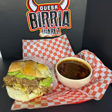 Torta de Birria de res