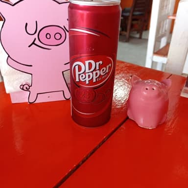 Dr. Pepper lata