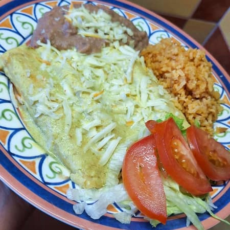 Enchiladas Verdes de Queso