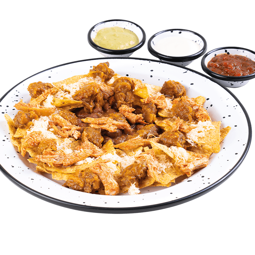 Nachos con Pollo y Sobrebarriga