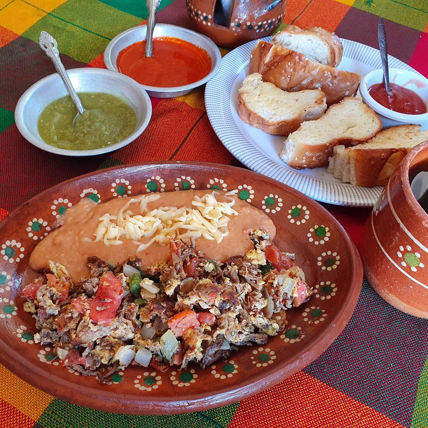 1/2 Orden de Huevos con Machaca