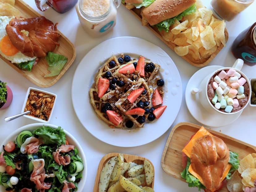 Encanto, Comida y Buen Café.