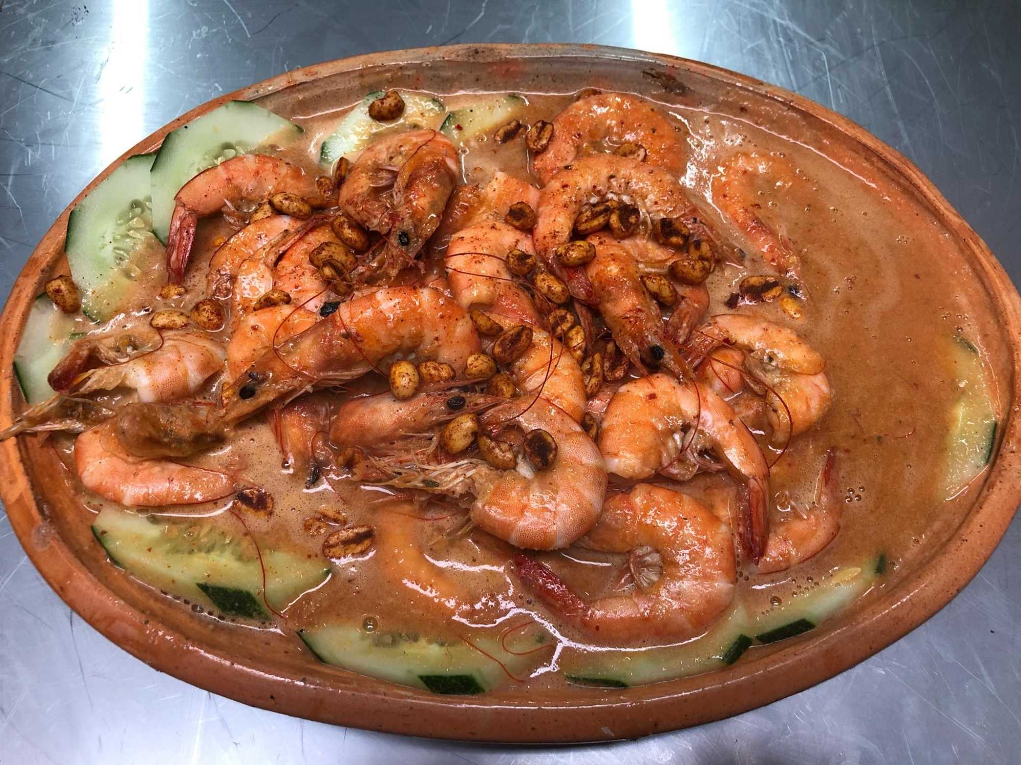 Camarones a la Cacahuata