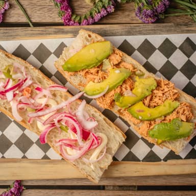 Baguette de Cochinita