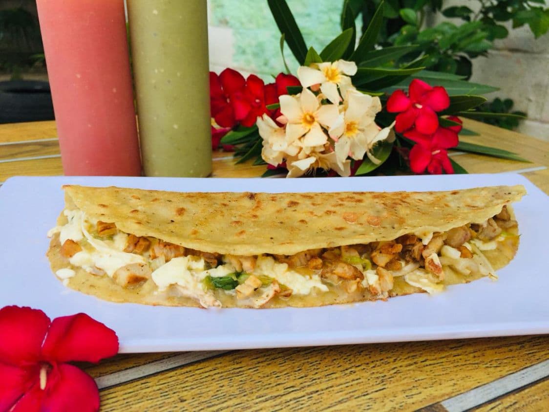QUESADILLA DE LOMITOS