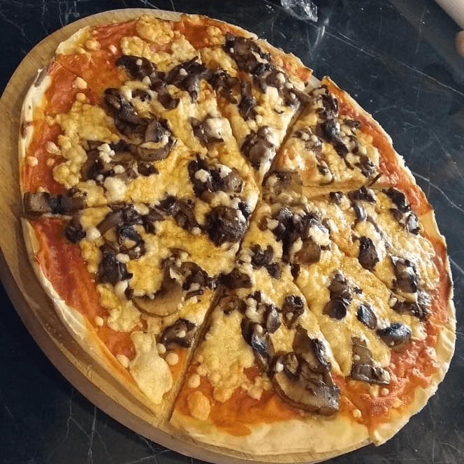 Pizza Champigñones