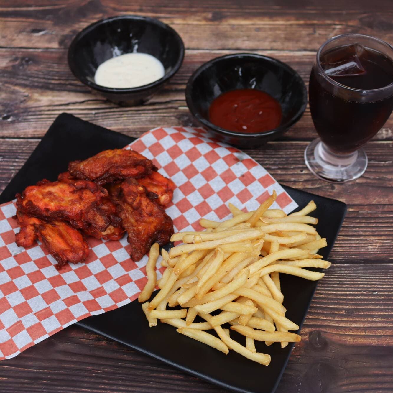 Combo 250 Alitas y Coca