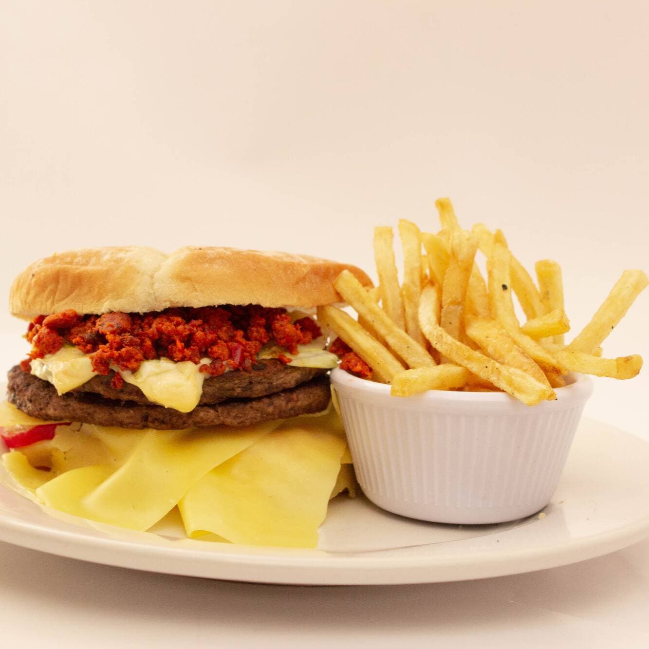 Hamburguesa Mexicana ( Promo con Porcion de Papas)