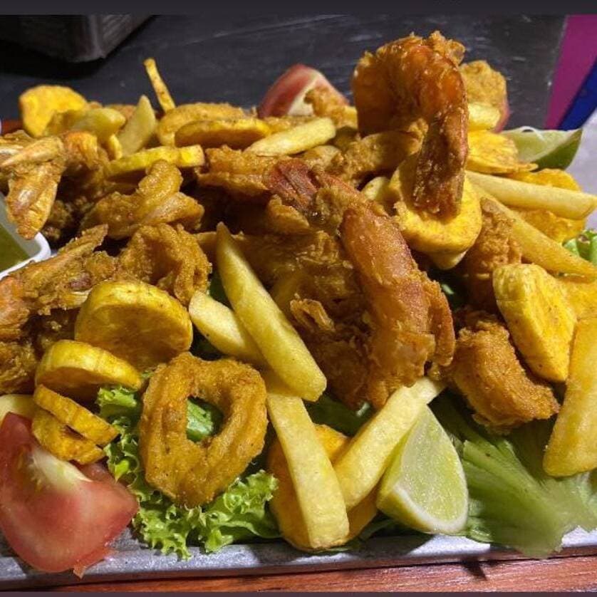 Picada de Mariscos Pequeña