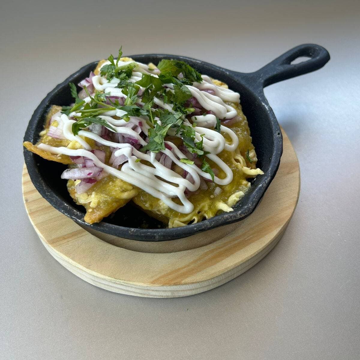 Chilaquiles con Huevo Estrellado
