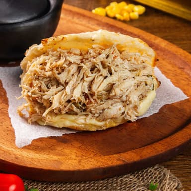 Arepa con Pollo