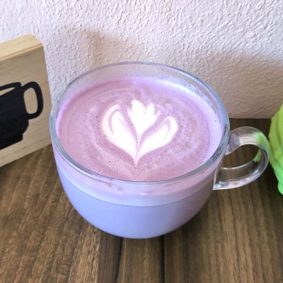Taro Latte Caliente