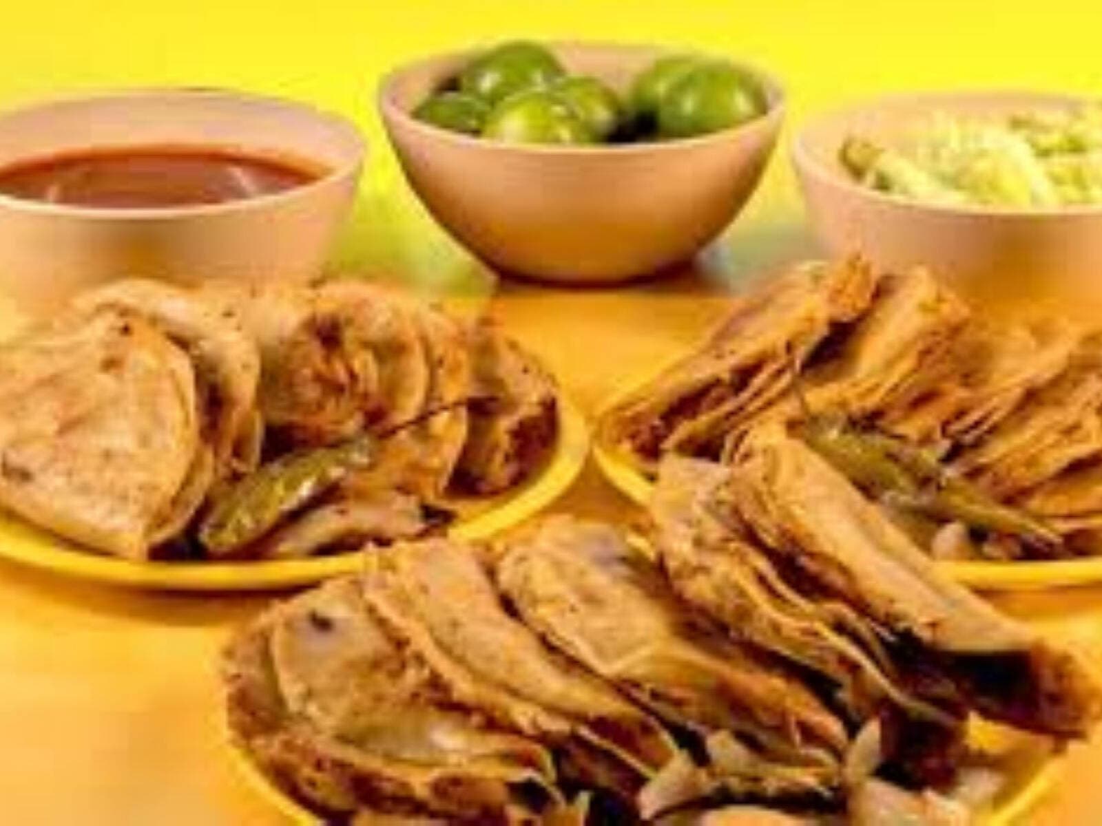 Tacos de Barbacoa Elena