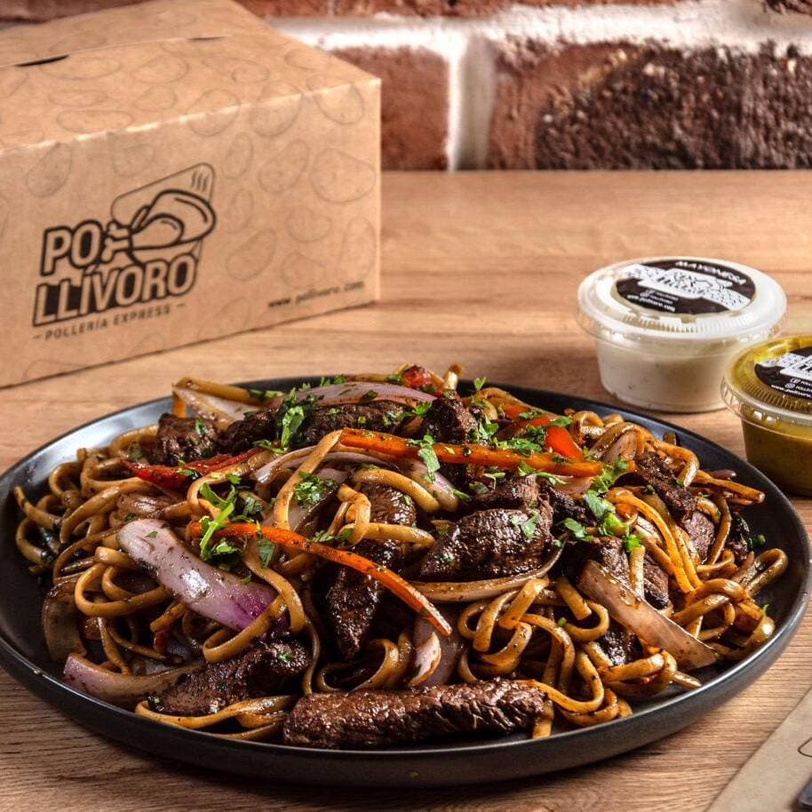 Tallarín Saltado de Lomo