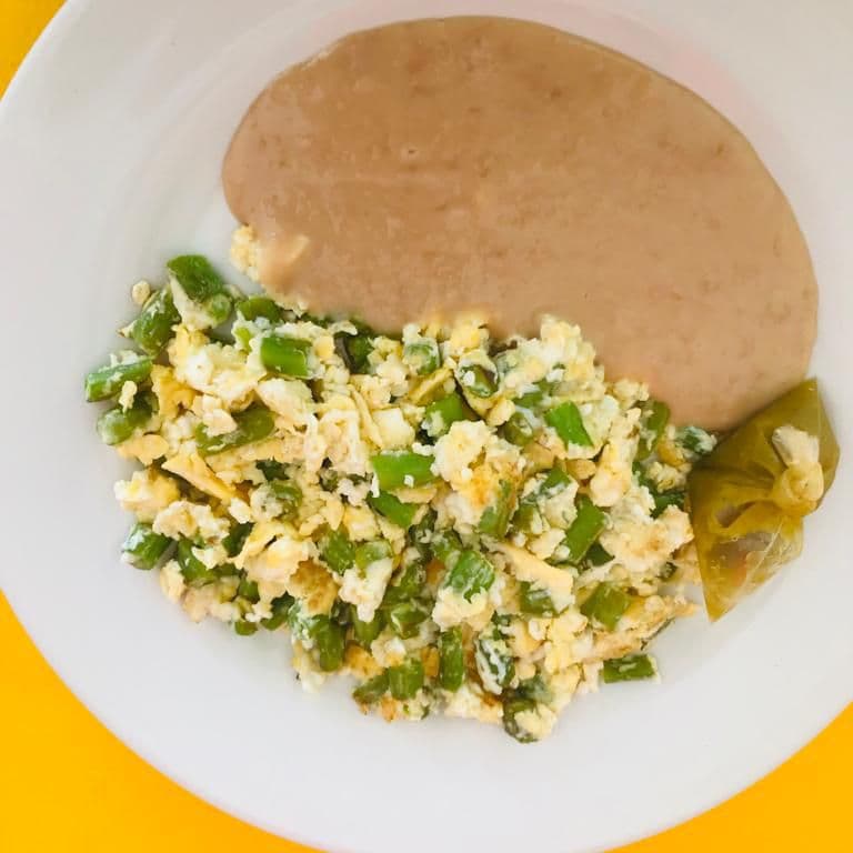 Huevos con ejotes