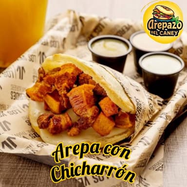 Arepa con Chicharrón