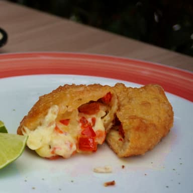 EMPANADA NAPOLITANA