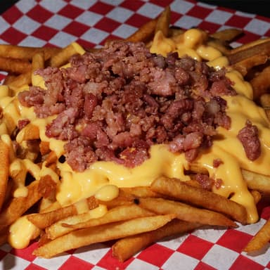 Papas con Queso y Tocino