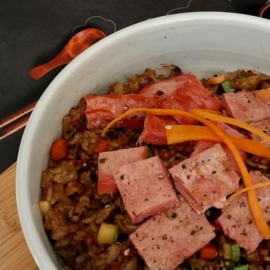 Yakimeshi con Atún Sellado