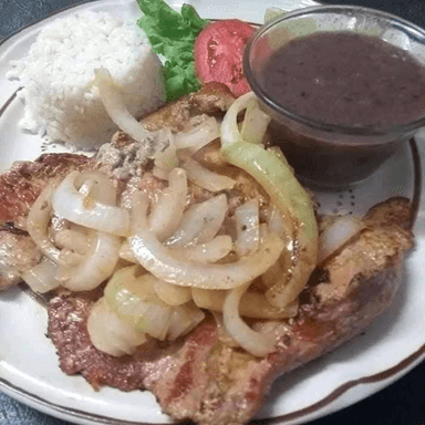 Puerco Encebollado