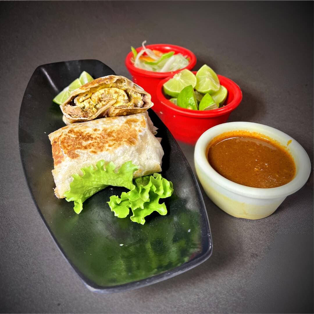 Burrito de Birria de Maciza
