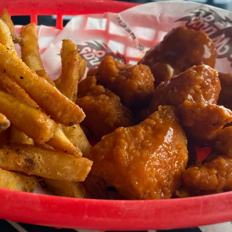 Combo Boneless + Papas + Bebida