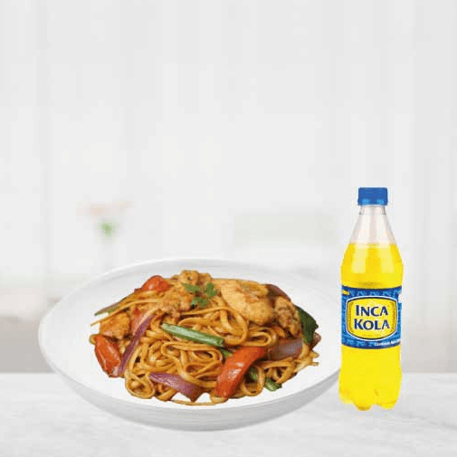 Tallarín Saltado de Pollo y Gaseosa 500 Ml
