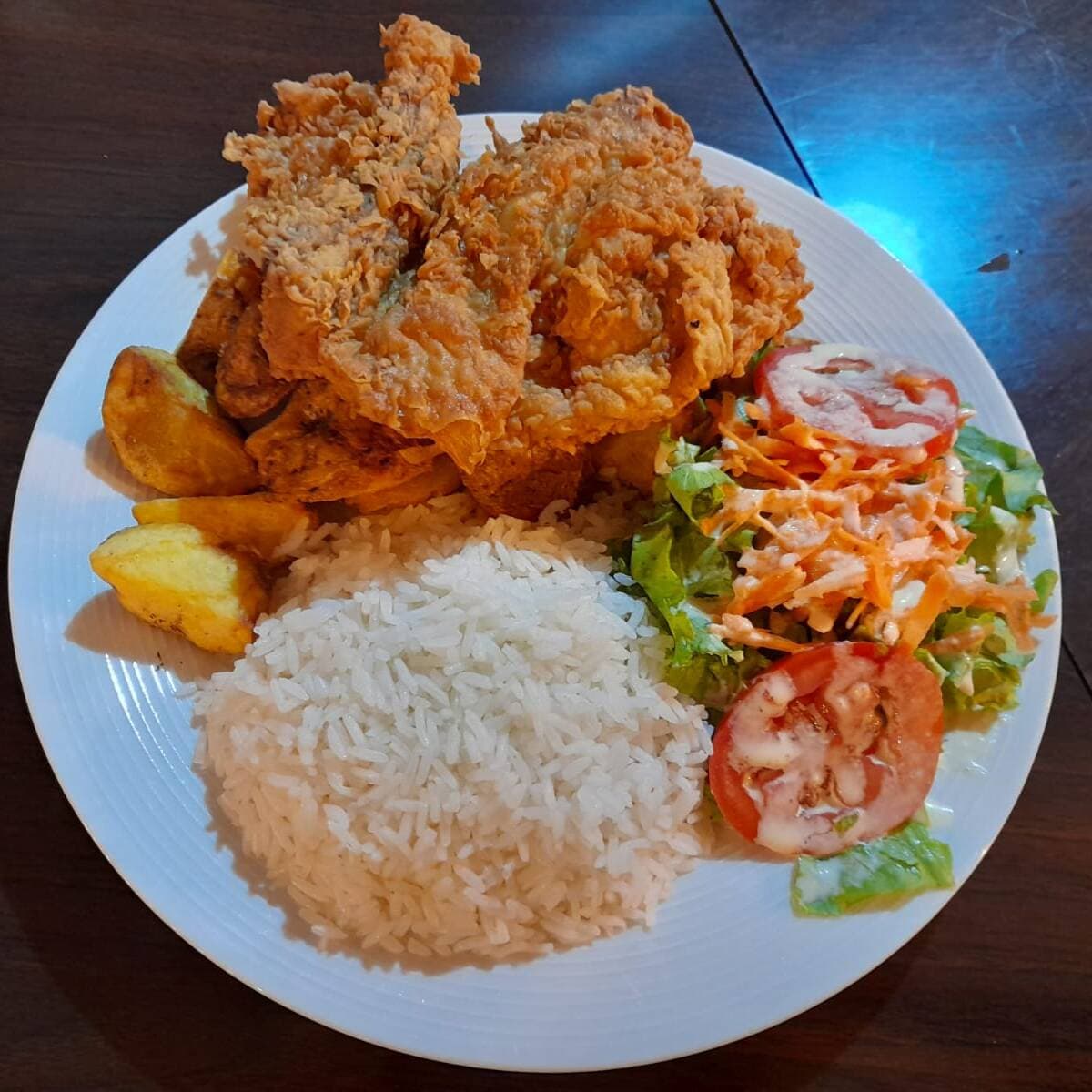 PIERNA O ENCUENTRO BROASTER GRATIS GASEOSA