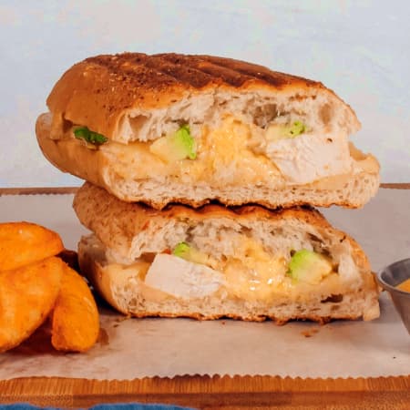 Panini de Pollo Miel & Aguacate