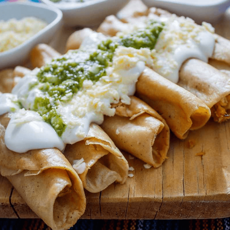 Orden de Tacos Dorados