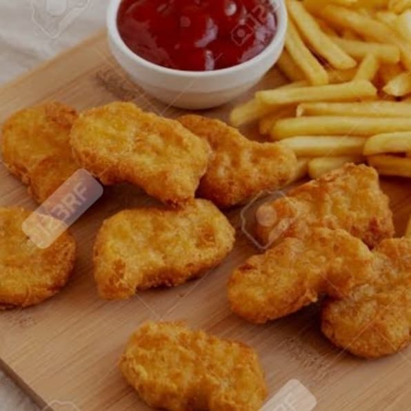 Nuggets con papas