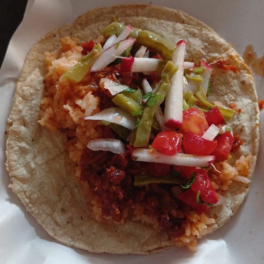 Taco de Guisado/Chicharrón Prensado