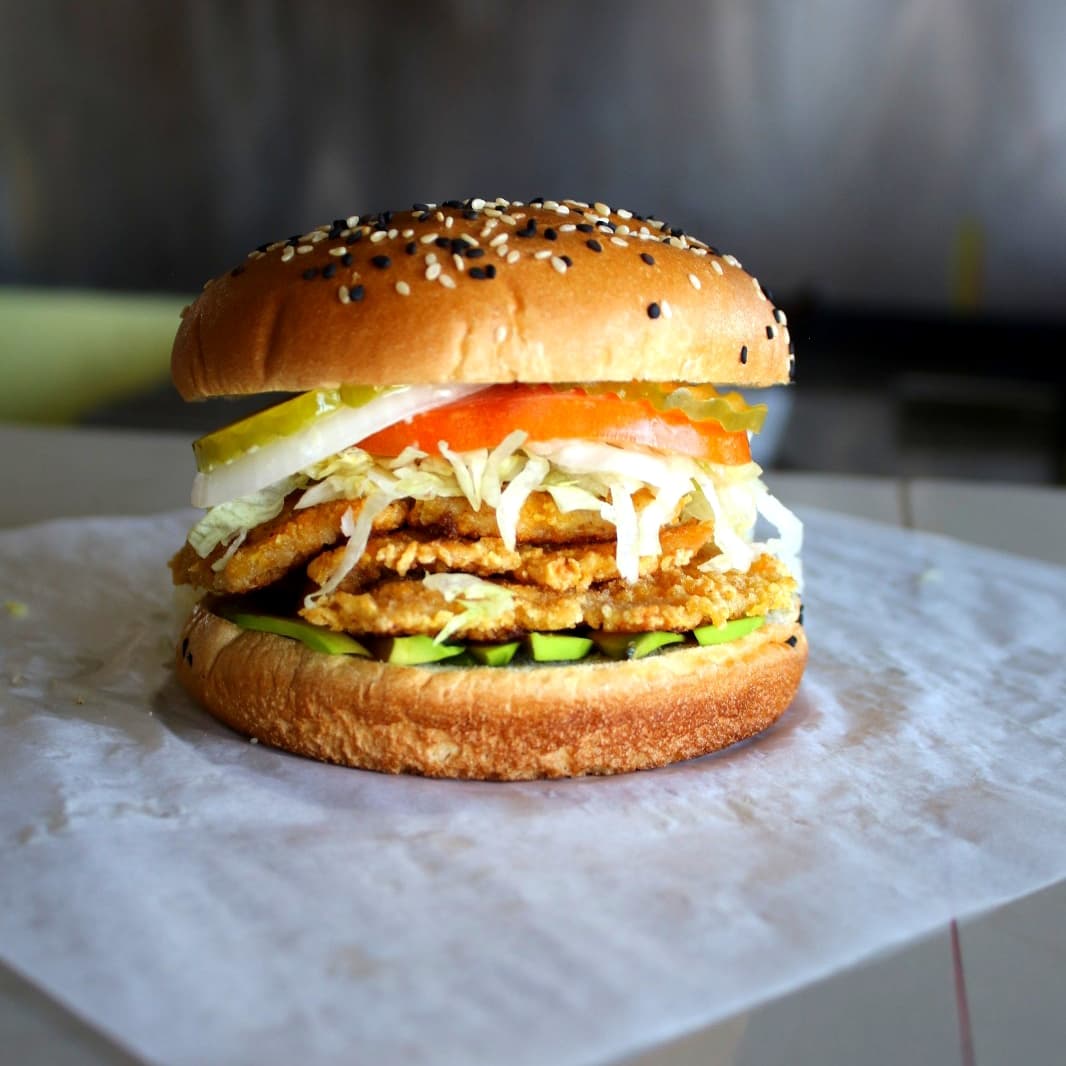 Hamburguesa de Pollo Empanizado