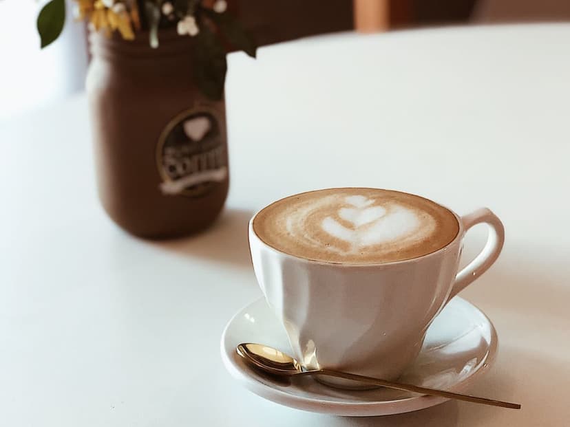 PLUMA CEREZA CAFE