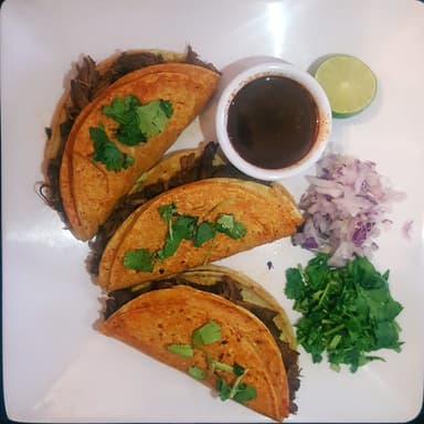 3 Tacos de Birria Tatemada