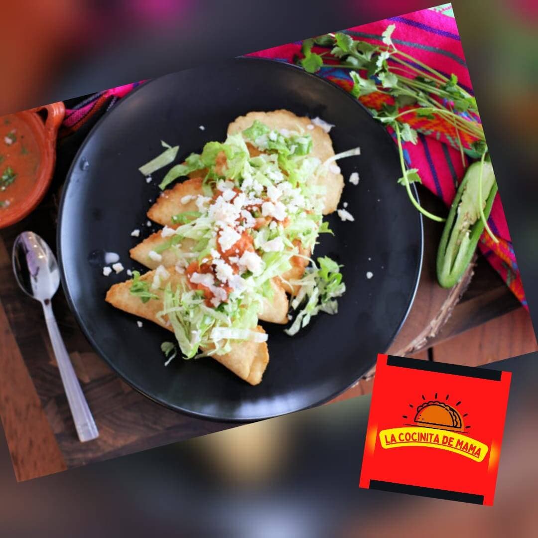 Empanadas tinga de Cerdo 1pz