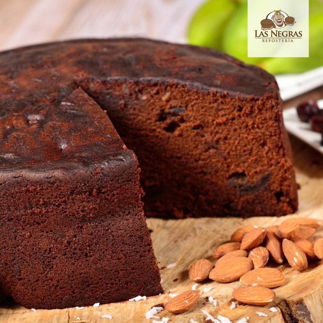 Torta Negra 50 Porciones 3400 g