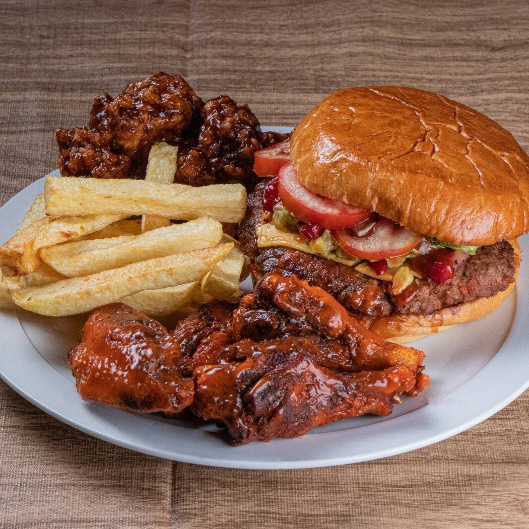 Combo Hamburguesa + Alitas + Boneless