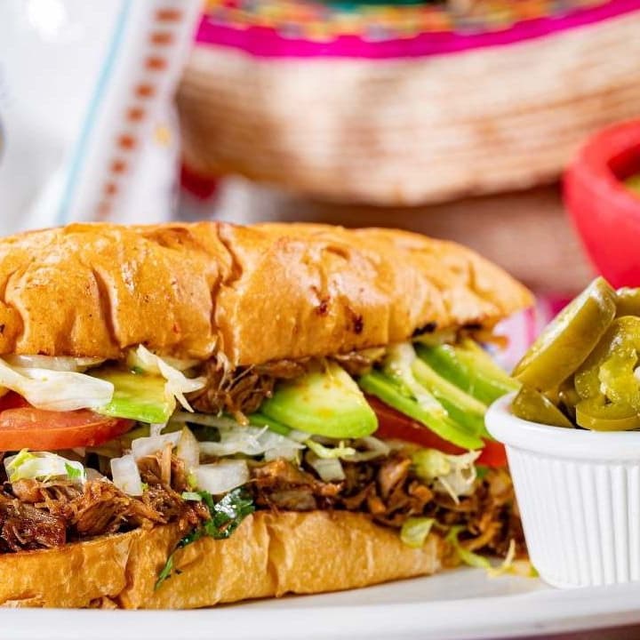 Lonche De Chicharrón