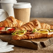Sándwich Croissant de Jamón y Queso