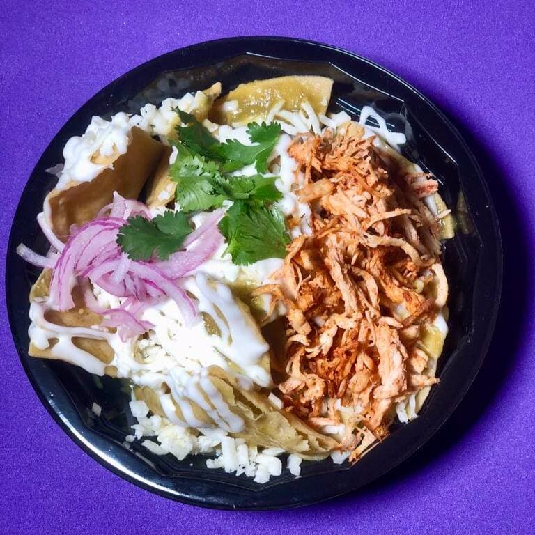 Chilaquiles con Pollo
