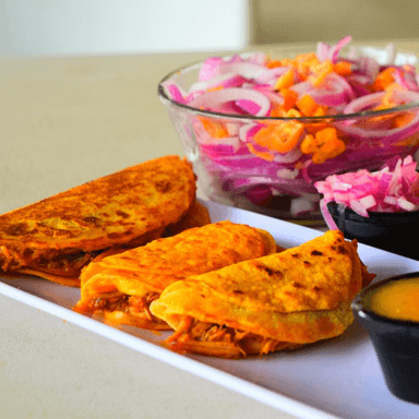 #ComboQueso (1Quesadilla+2TacosQueso)